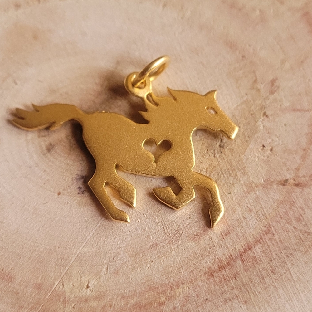 24k plated Horse pendant